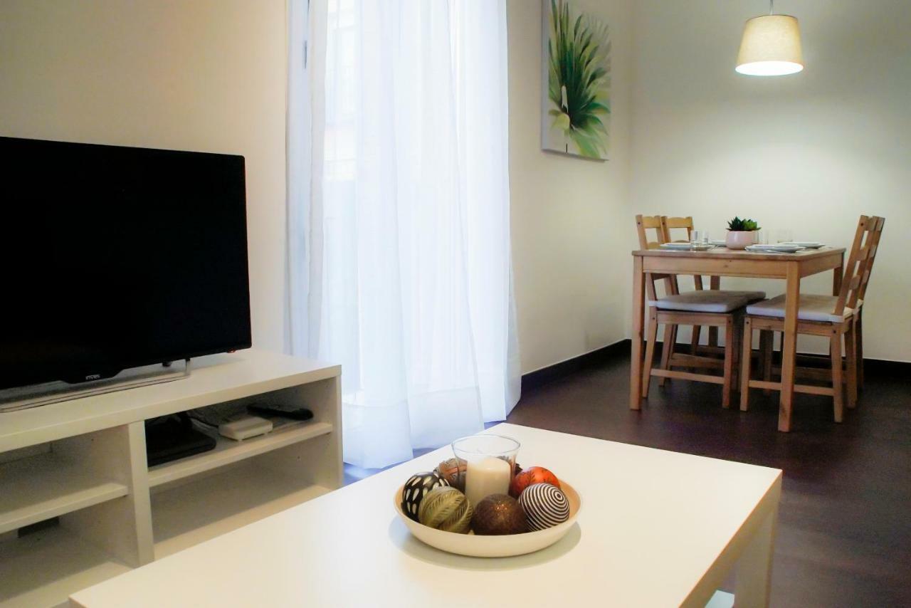 Apartamento Los Azahares Seville Exterior photo