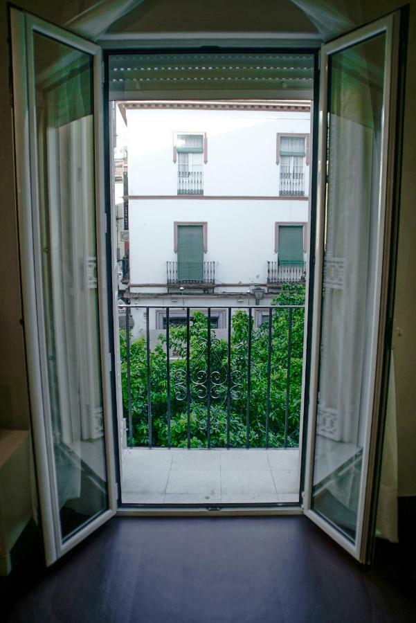 Apartamento Los Azahares Seville Exterior photo